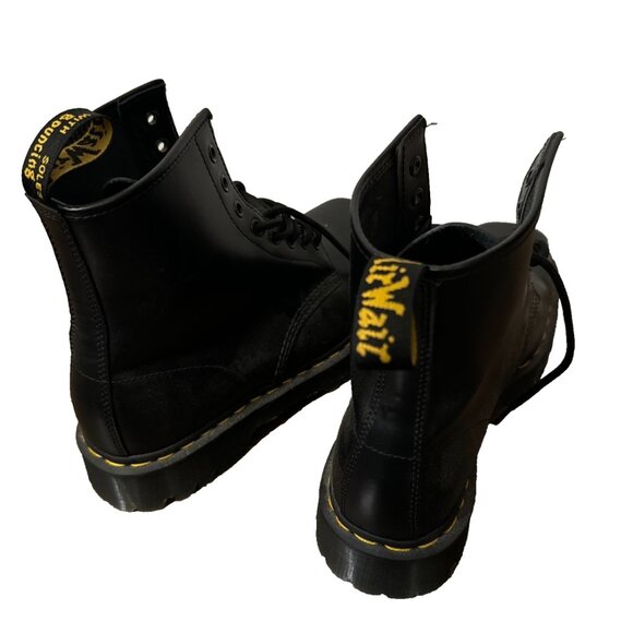 NEW Dr Martens 1460 Black Lace-Up Combat Boots Air Wair Men's 10 - Picture 3 of 5